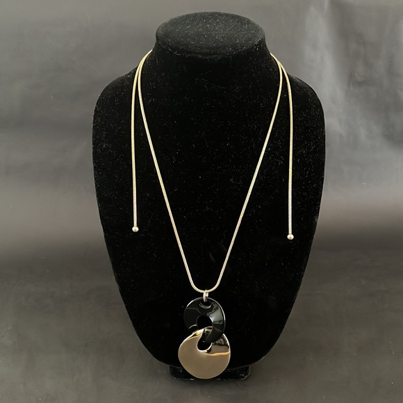 Chico’s Sleek Convertible Mixed-Metal Pendant Necklace Gold & Black New - No Tag - Picture 5 of 15